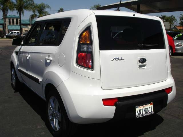 Kia Soul 2011 photo 3