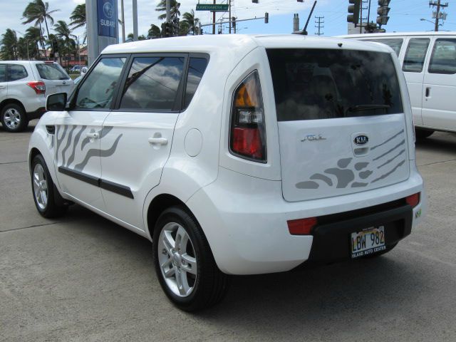 Kia Soul 2011 photo 1