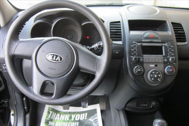 Kia Soul 2011 photo 1