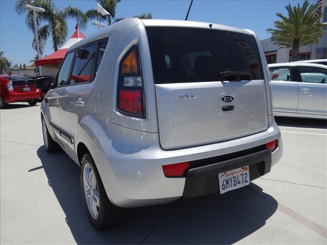 Kia Soul 2011 photo 19