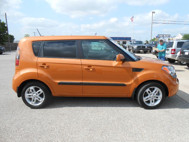 Kia Soul 2011 photo 1