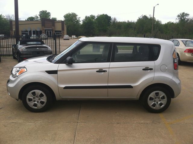 Kia Soul 2011 photo 2