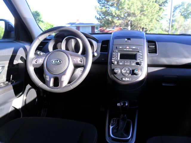 Kia Soul 2012 photo 17