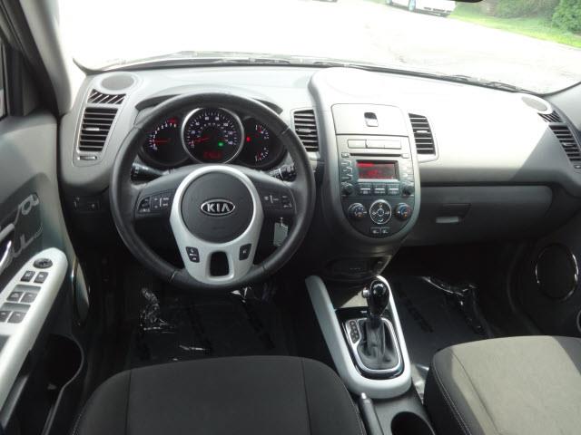 Kia Soul 2012 photo 2