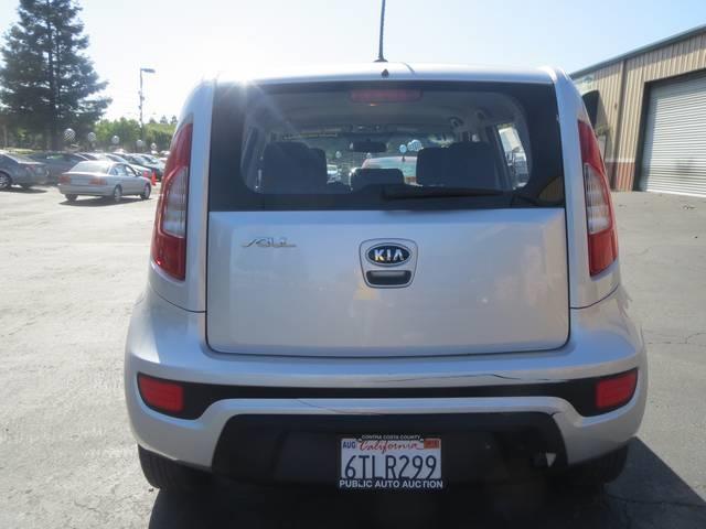 Kia Soul 2012 photo 2