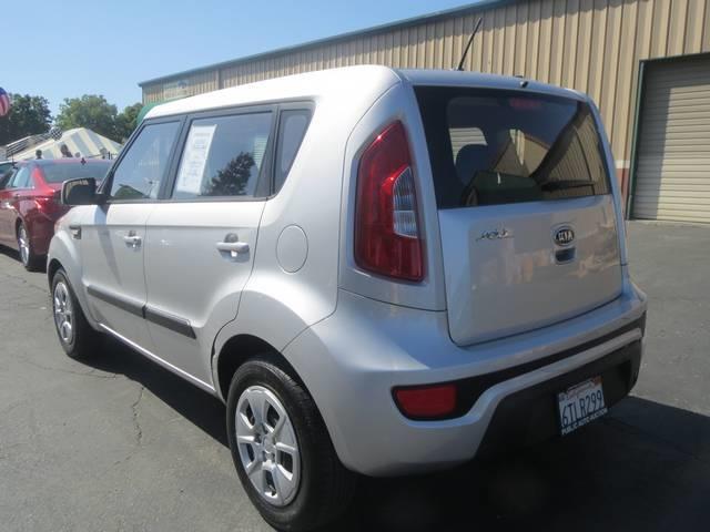 Kia Soul 2012 photo 20