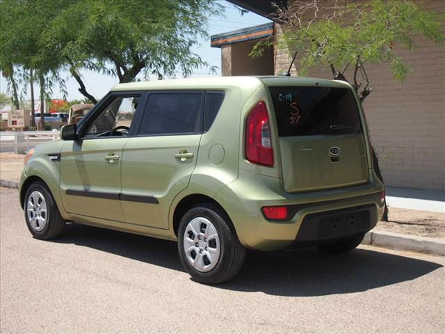 Kia Soul Base SUV