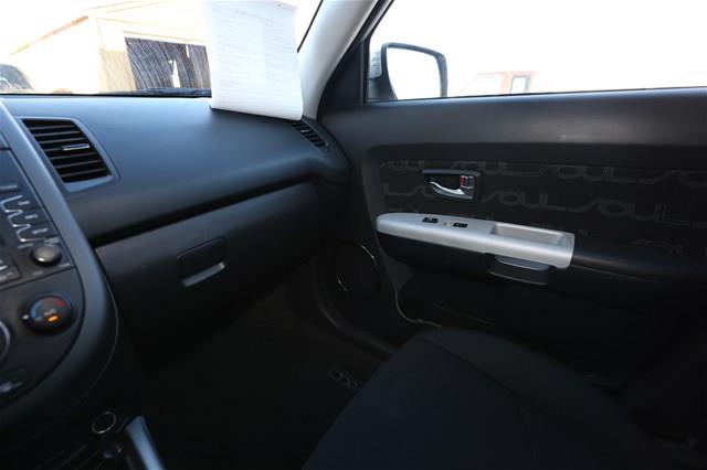 Kia Soul 2012 photo 16