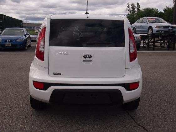 Kia Soul 2012 photo 1