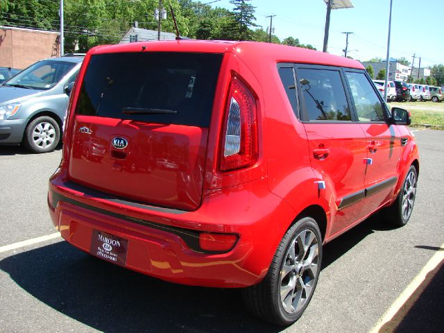 Kia Soul 2013 photo 1