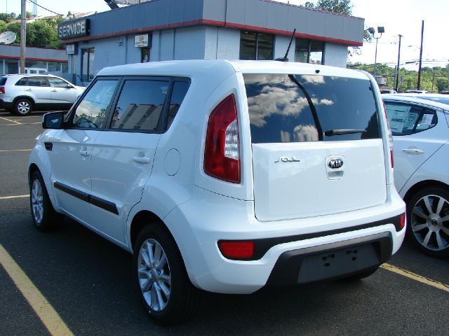 Kia Soul 2013 photo 2