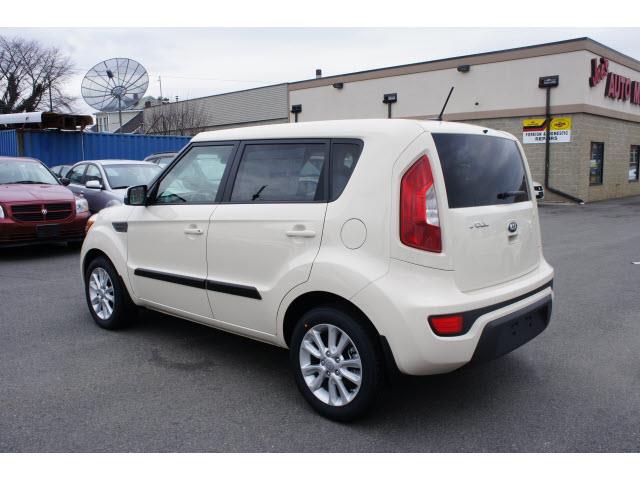 Kia Soul 2013 photo 3