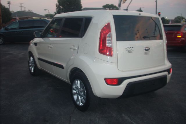 Kia Soul 2013 photo 1