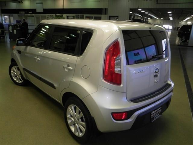 Kia Soul 2013 photo 2