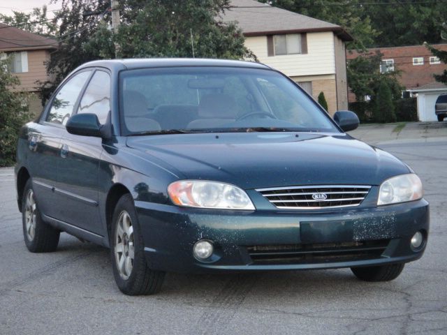 Kia Spectra 2002 photo 3