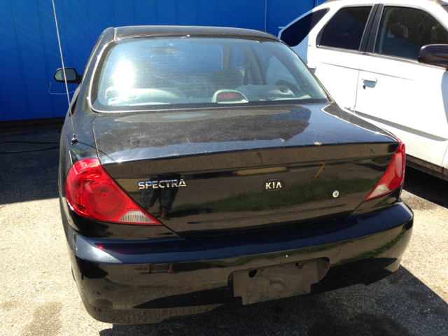 Kia Spectra 2002 photo 1