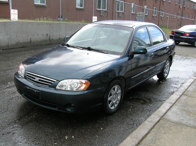 Kia Spectra 2002 photo 2