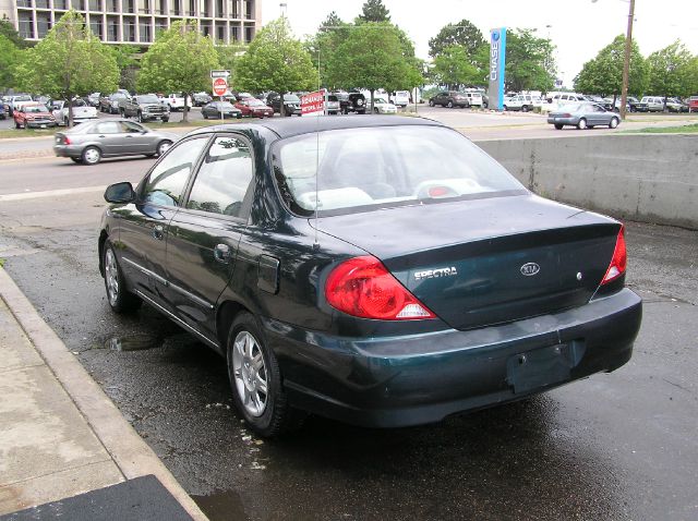 Kia Spectra 2002 photo 4