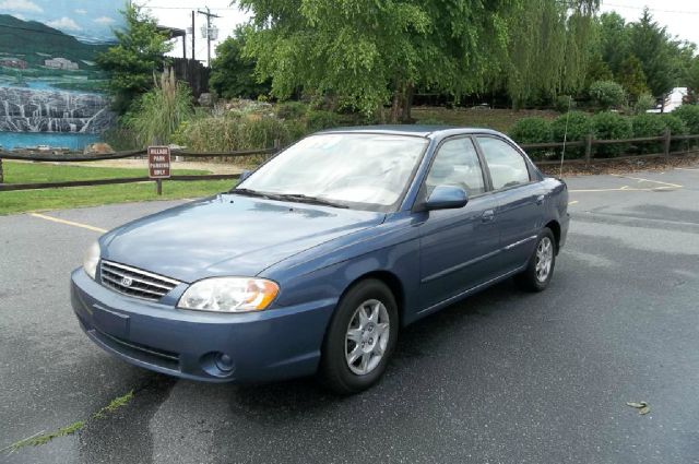 Kia Spectra 2002 photo 1