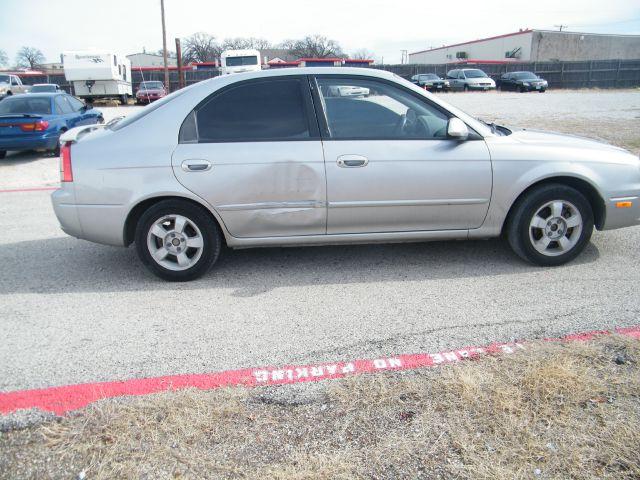 Kia Spectra 2003 photo 2