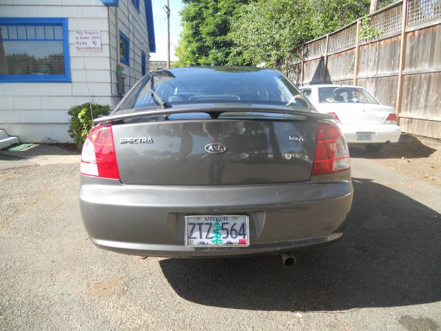 Kia Spectra 2003 photo 1