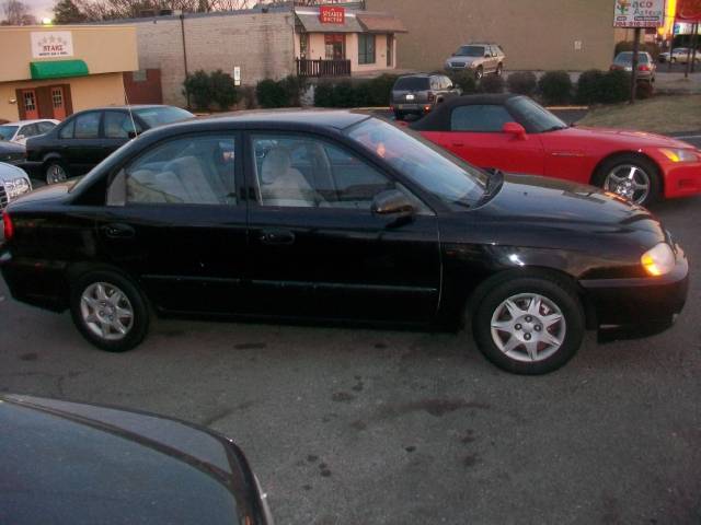 Kia Spectra 2003 photo 3