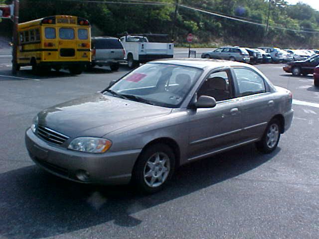 Kia Spectra 2003 photo 1