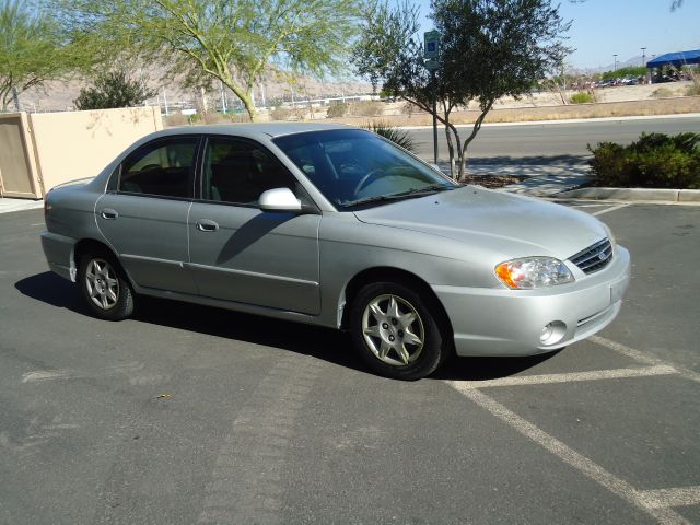 Kia Spectra 2003 photo 2