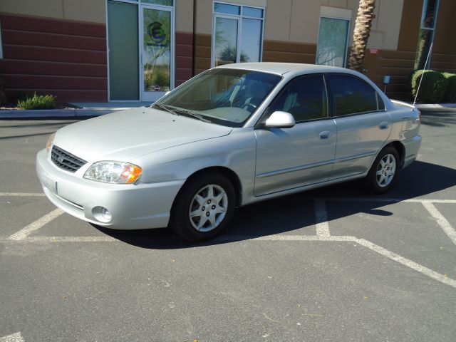 Kia Spectra 2003 photo 3