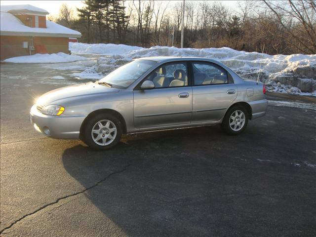 Kia Spectra 2003 photo 1