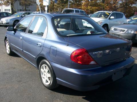 Kia Spectra 2003 photo 3