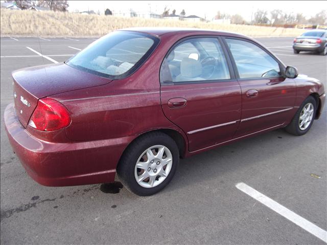 Kia Spectra 2003 photo 1