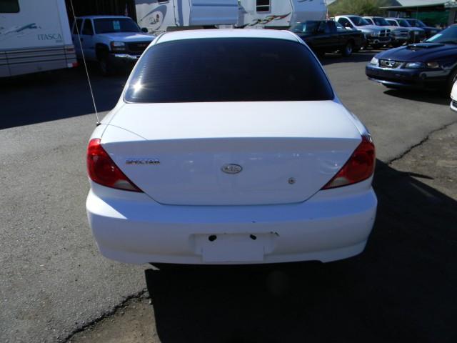 Kia Spectra 2003 photo 4