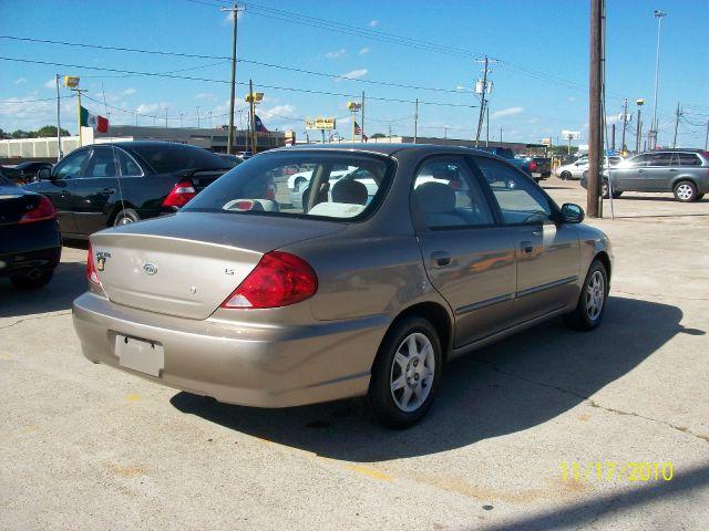 Kia Spectra 2003 photo 4