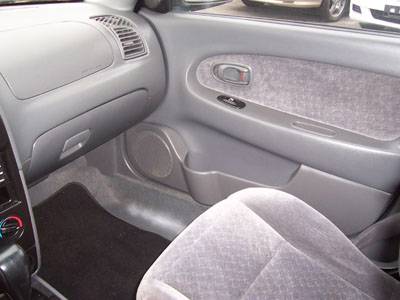 Kia Spectra 2003 photo 2