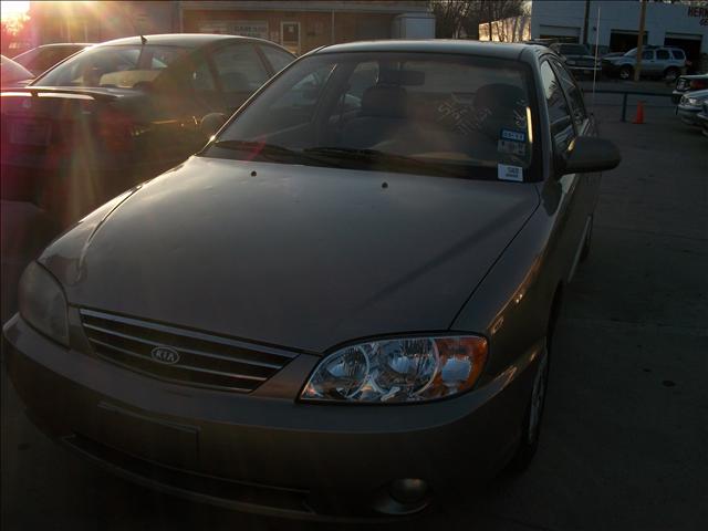 Kia Spectra 2003 photo 1