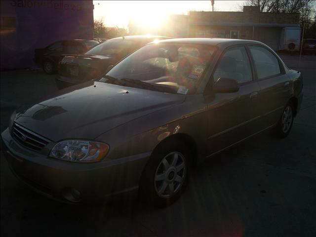 Kia Spectra 2003 photo 2