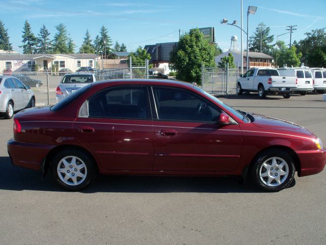 Kia Spectra 2003 photo 1