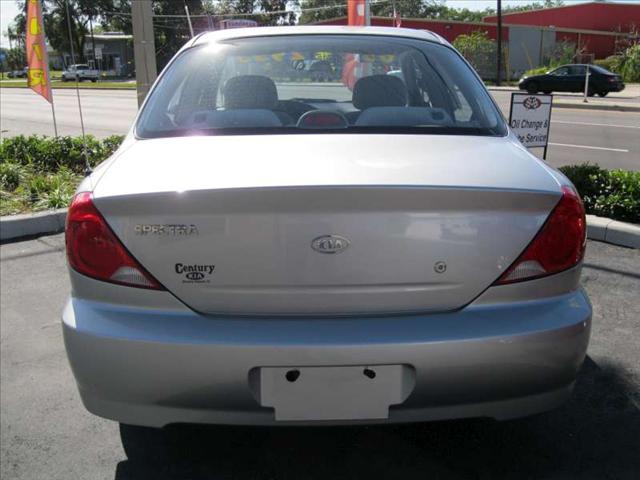 Kia Spectra 2003 photo 2