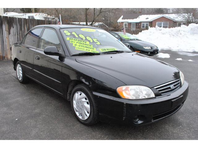 Kia Spectra 2003 photo 2