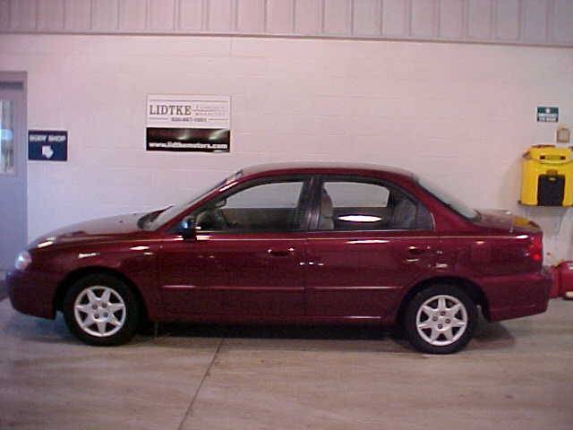 Kia Spectra 2003 photo 2