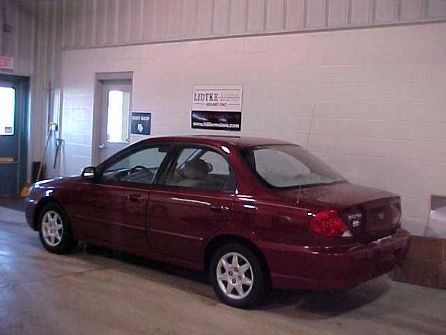 Kia Spectra 2003 photo 3