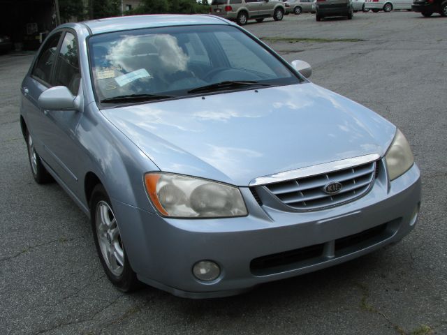 Kia Spectra 2004 photo 2