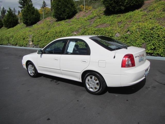 Kia Spectra 2004 photo 11