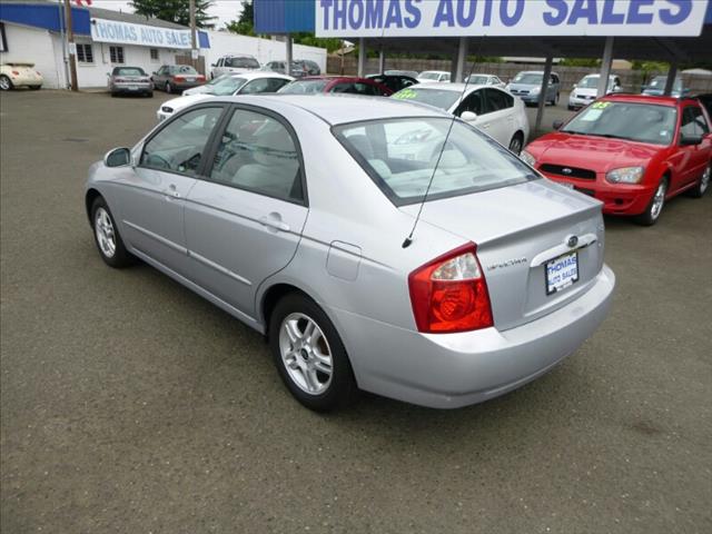 Kia Spectra 2004 photo 2