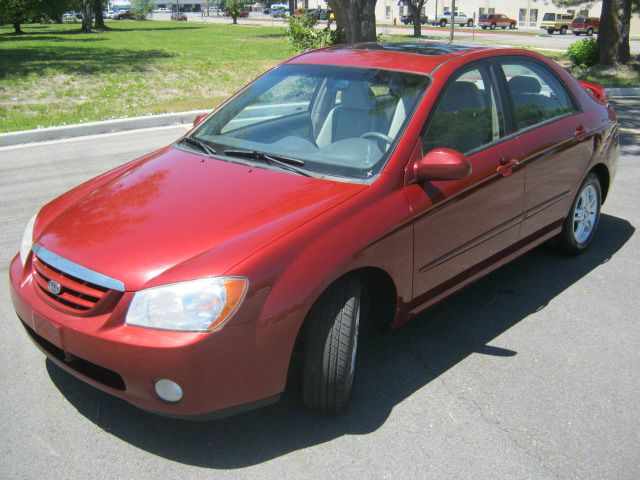 Kia Spectra 2004 photo 2