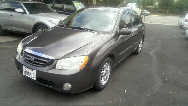 Kia Spectra 2004 photo 4