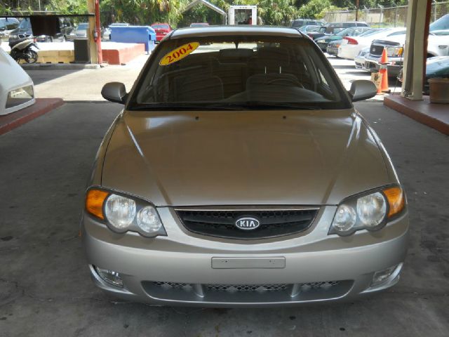 Kia Spectra 2004 photo 3