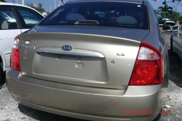 Kia Spectra 2004 photo 4