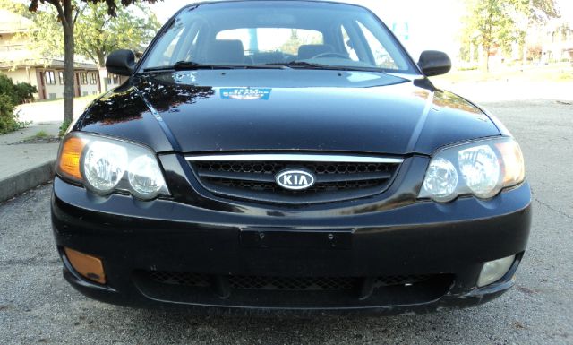 Kia Spectra 2004 photo 1